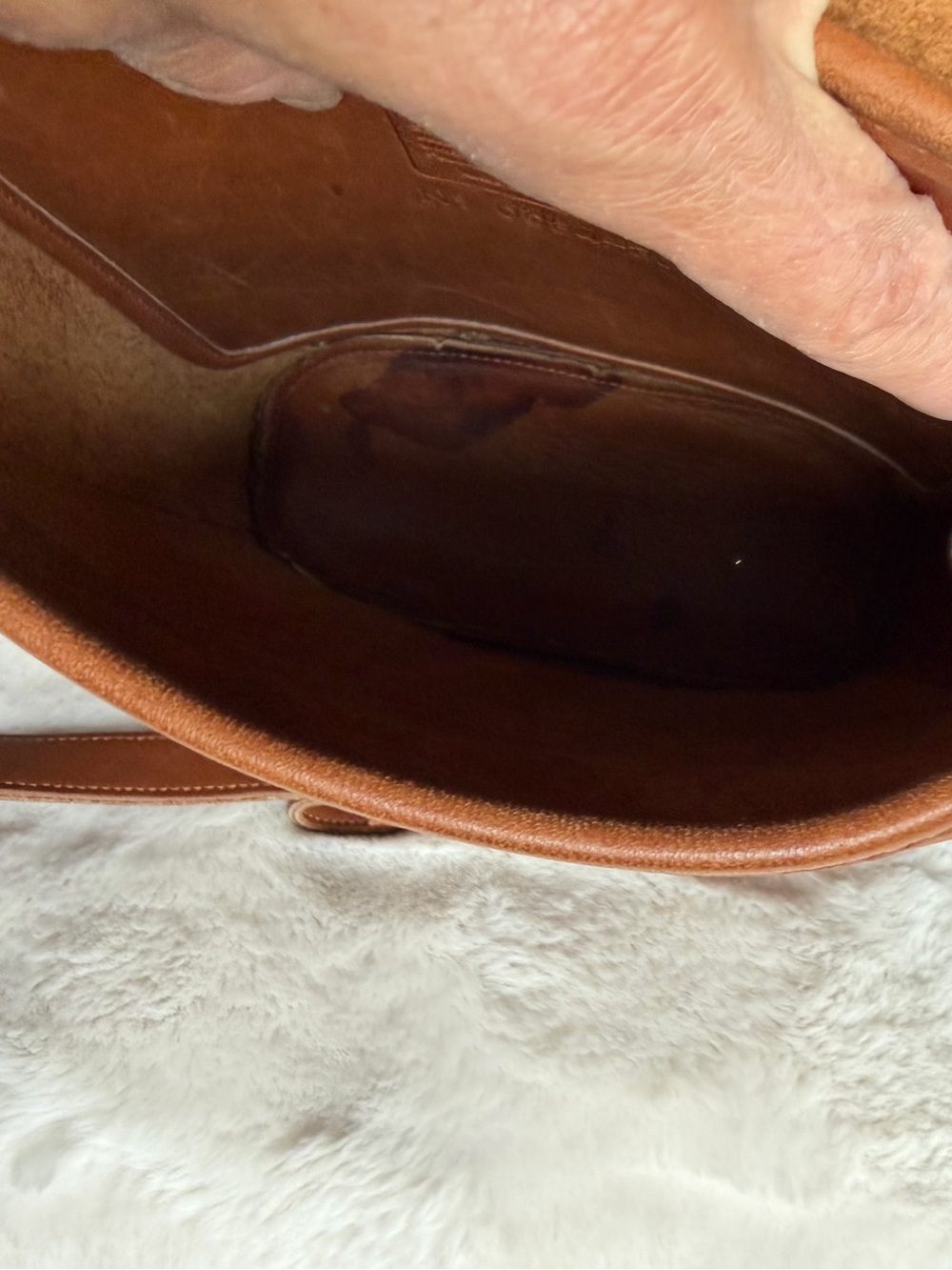Vintage, Coach Leather Crossbody Bag - Picture 6 of 11